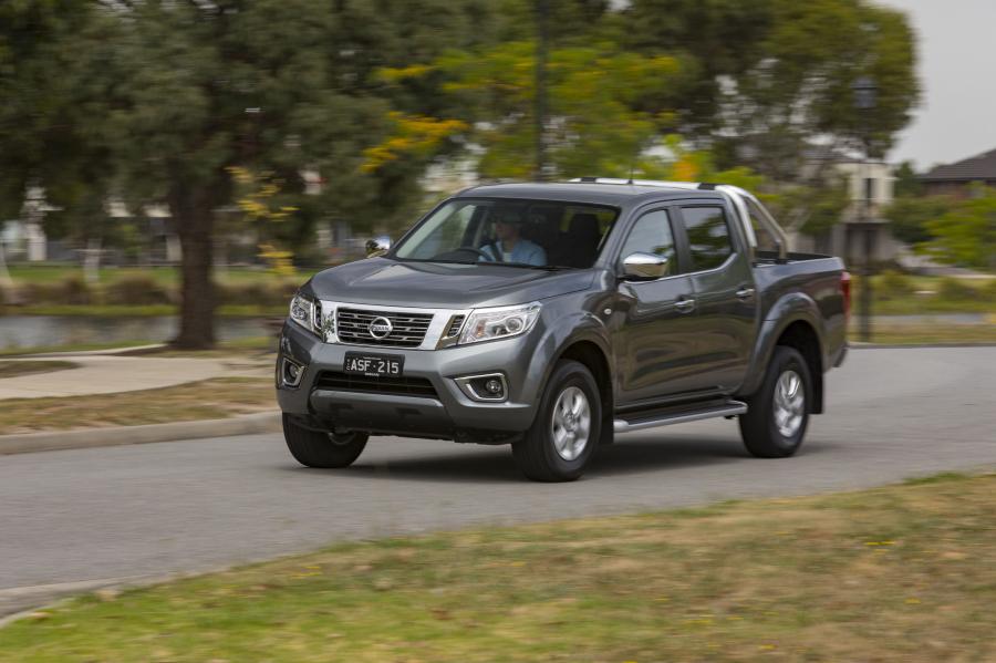  Nissan Navara ST Dual Cab (D23) 2017 года  (AU) (фото 18 из 29)